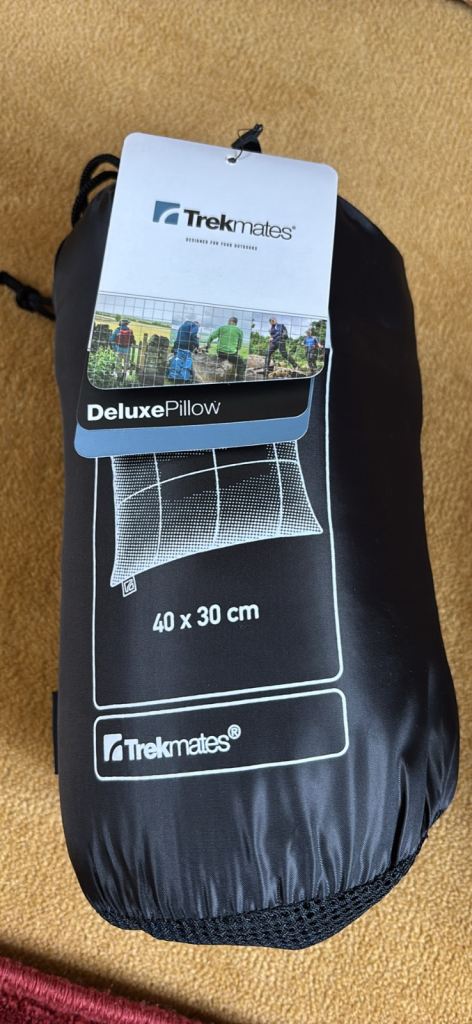 Trekmates deluxe Pillow trekking hiking camping Duke of Edinburgh 40x30 cm