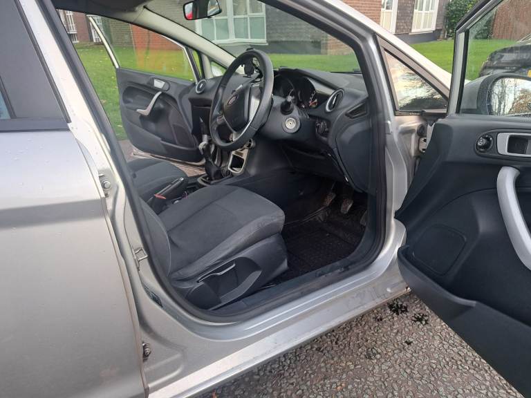 Ford, FIESTA, Hatchback, 2012, Manual, 1242 (cc), 5 doors