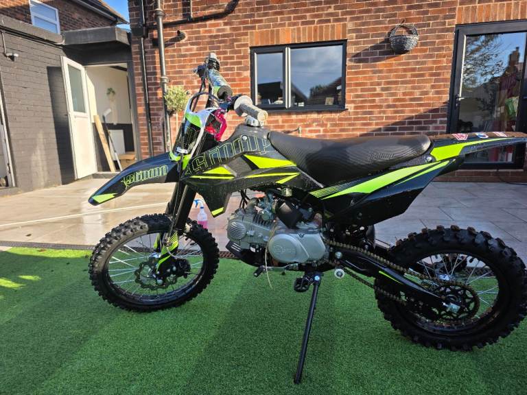 Stomp 140cc