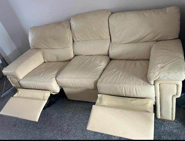 Harveys recliner real leather sofa can deliver 