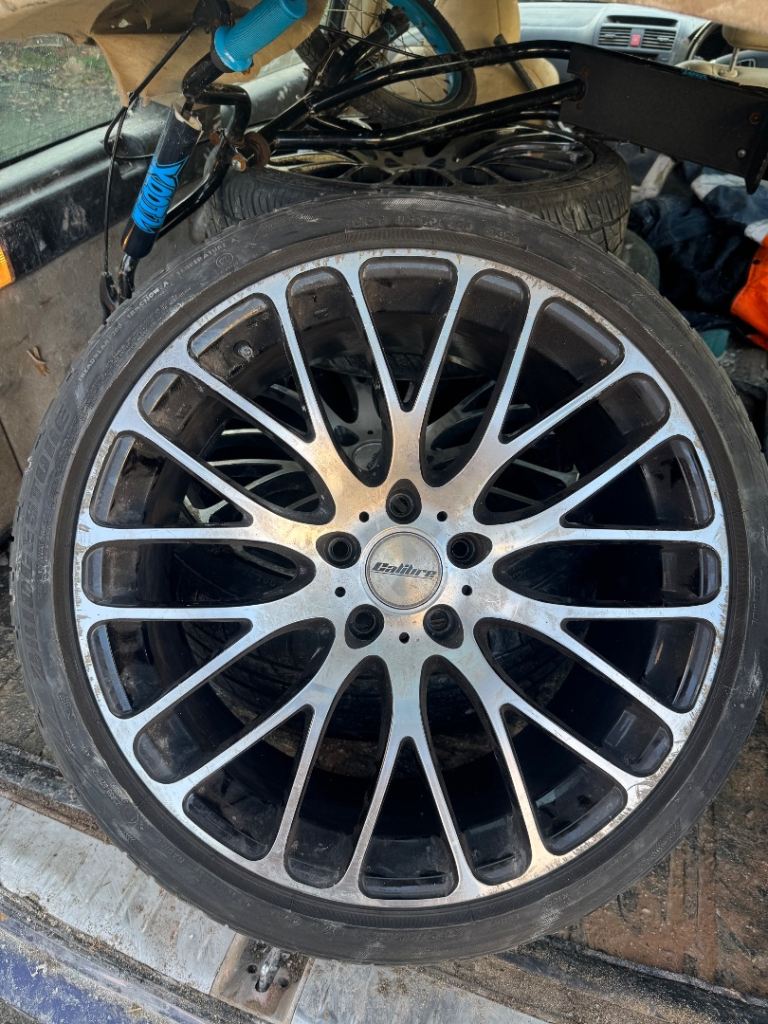 Calibra 20inch alloy wheels   3 WHEELS ONLY PLEASE HAVE A LOOK AT THE FITMENTS 