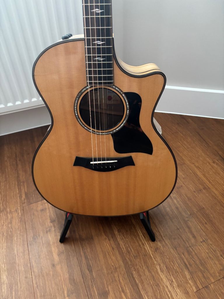 Taylor 814ce Acoustic Guitar