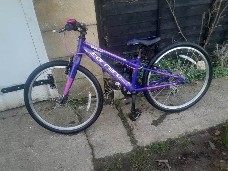 Girls age 8 up Saruna Carrera Bike .