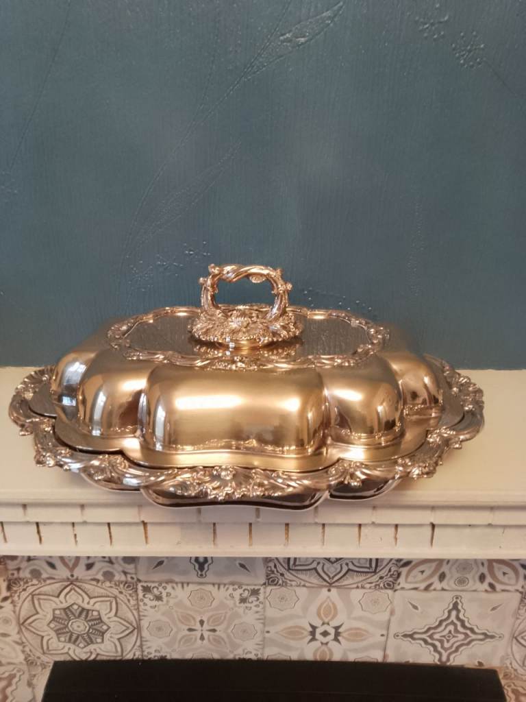 Walker & Hall, Victorian style ,ornate silver plated serving dish