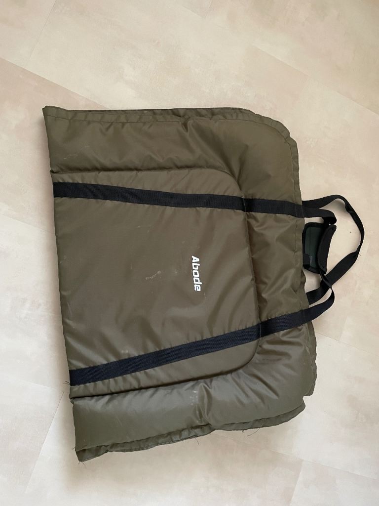 Abode beanie Carp unhooking mat