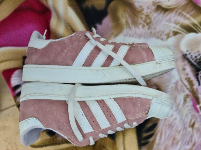 adidas gazelle silver green womens ID5733.jpg?v=1710411324