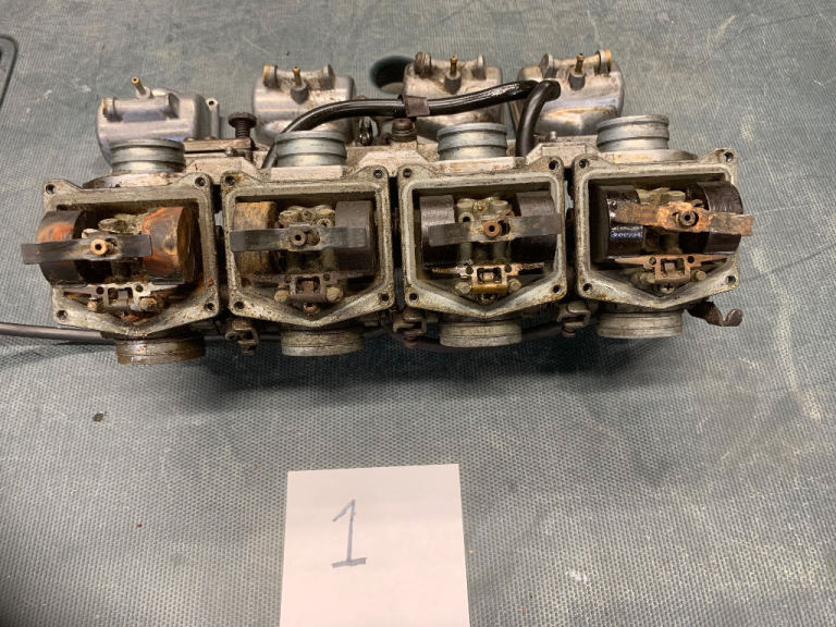 2 Sets of Keihin Carburettors 627B
