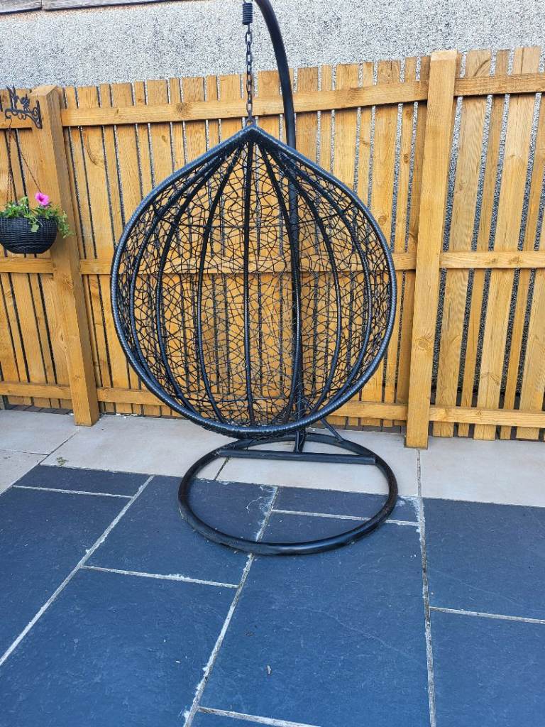 Black Egg Chair with Stand – Good Condition