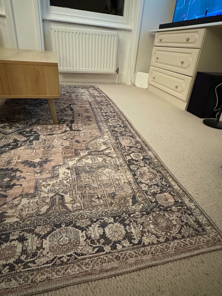 Large Multicoloured Patterned Rug – Good Condition