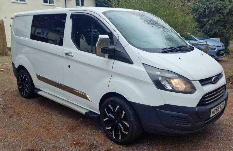 Campervan Ford TRANSIT CUSTOM 66 2016 solar, swivel seats, bed, fridge, 250ah battery, inverter
