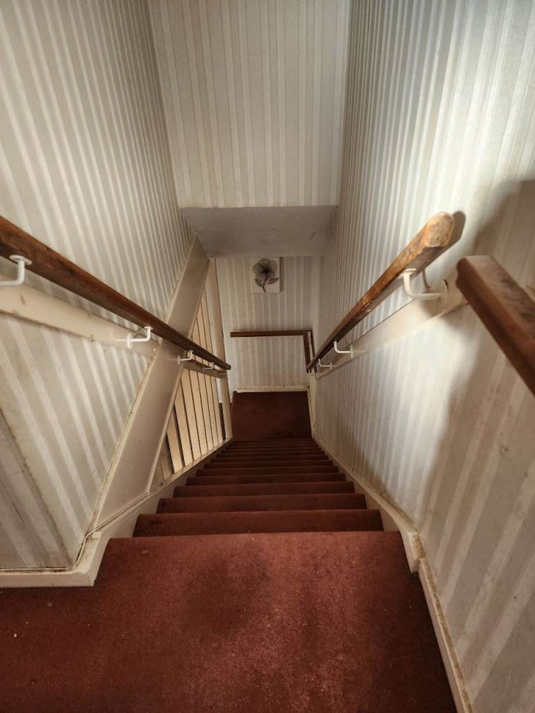 3 bed room maisonettes for rent