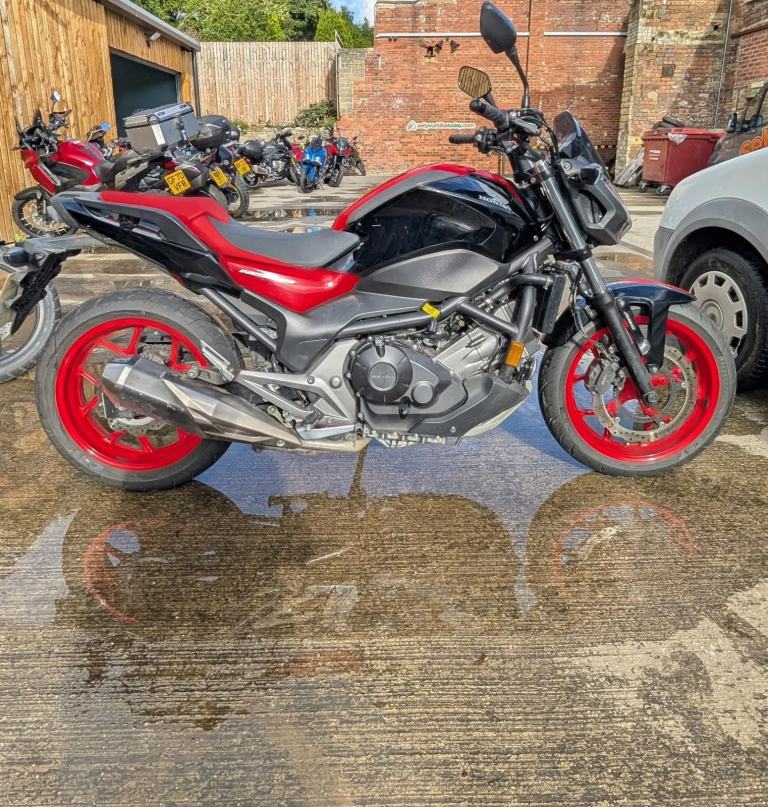 HONDA NC700S