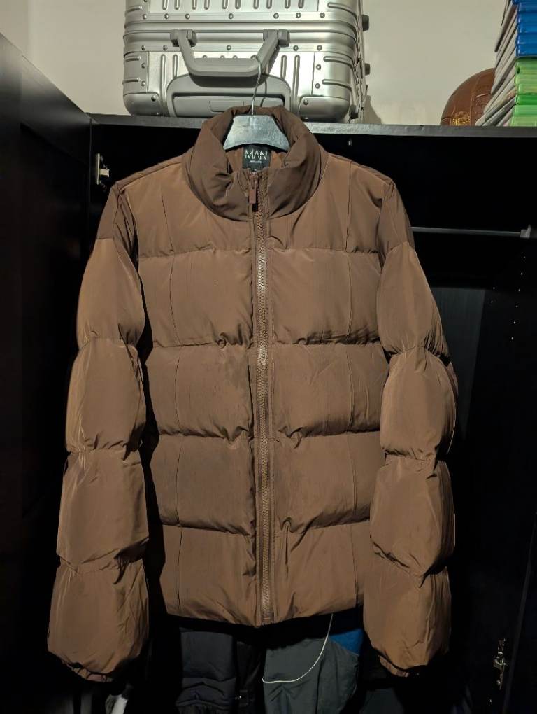 Brown puffer jacket/coat