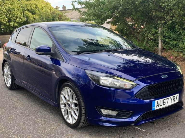 2017 Ford Focus 1.0T EcoBoost ST-Line Euro 6 (s/s) 5dr HATCHBACK Petrol Manual