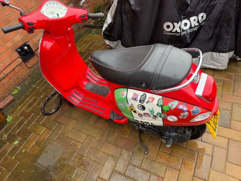 Piaggio, VESPA, 2006, 124 (cc)