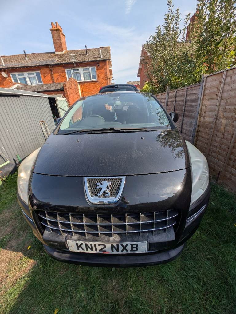 Peugeot, 3008, Hatchback, 2012, Semi-Auto, 1560 (cc), 5 doors