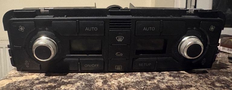 Audi A8 2005 climate control unit