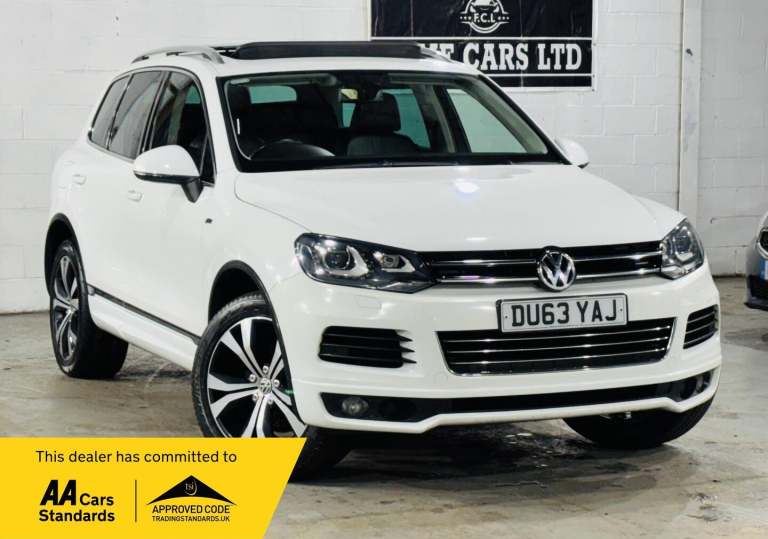 2013 Volkswagen Touareg 3.0 TDI V6 BlueMotion Tech R-Line Tiptronic 4WD Euro 5 (s/s) 5dr ESTATE D...