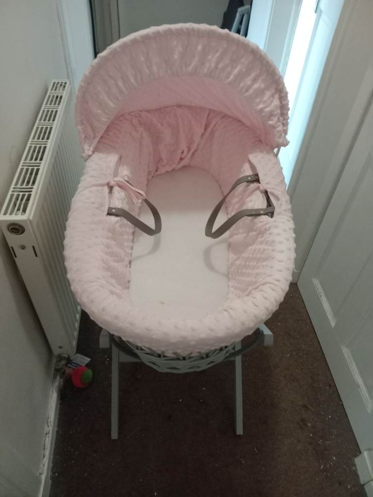 Pink Moses Basket with Stand – Good Condition