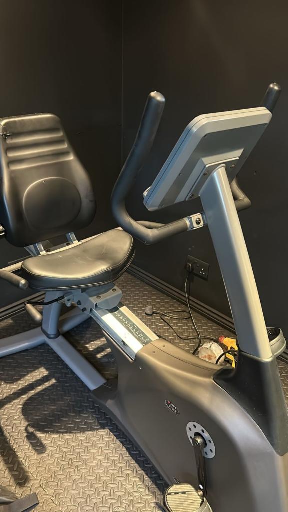 Vision Fitness HRT R2200 Recumbent Exercise Bike – Excellent Home Trainer 