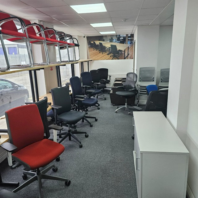 USED OFFICE FURNITURE - REFURBISHED- BISHOPS STORFORD 