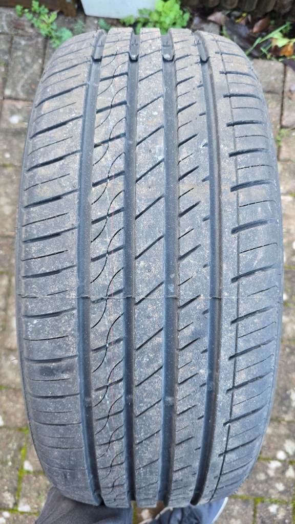 ILink tyres 225/40ZR20 99W