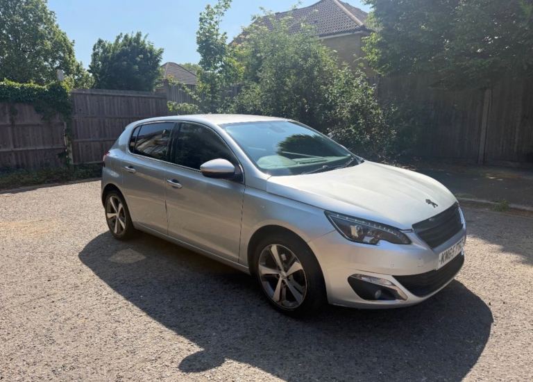 Peugeot, 308, Hatchback, 2015, Semi-Auto, 1199 (cc), 5 doors