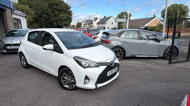 2015 Toyota Yaris 1.0 VVT-i Icon 5dr HATCHBACK Petrol Manual