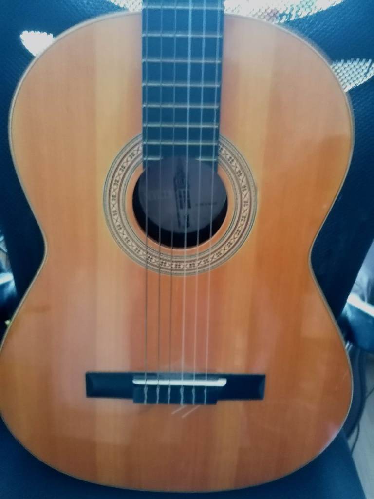 Spanish Classical Acoustic Guitar – Good Condition, Wooden Finish