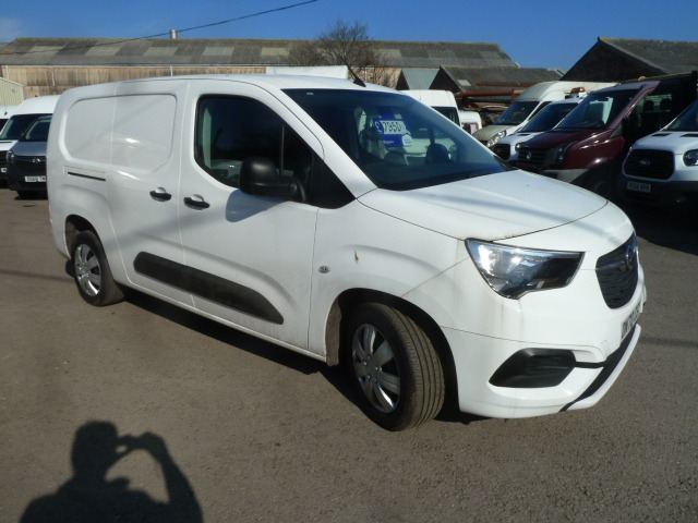 2020 Vauxhall Combo 2300 1.5 Turbo D 100ps H1 Sportive Van PANEL VAN Diesel Manual
