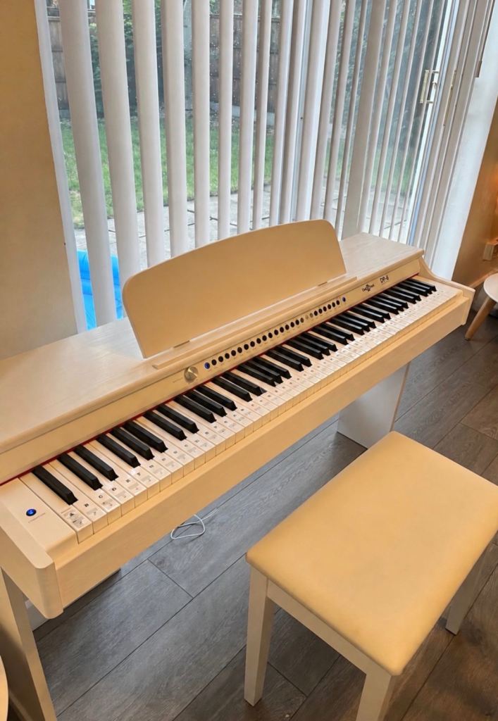Digital piano DP-6 by Gear4music