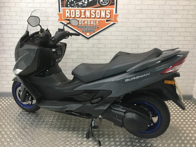 Suzuki AN400 Burgman choice of colours We want your business