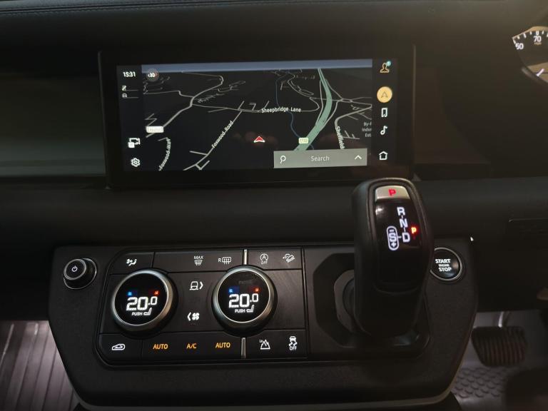 2023 Land Rover Defender 3.0 D250 Hard Top Auto PANEL VAN DIESEL Automatic