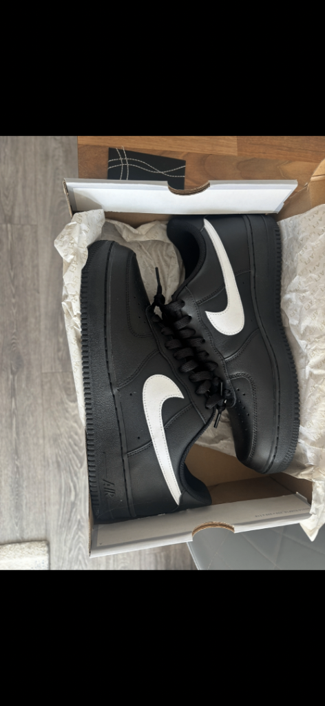 Mens Brand new genuine Nike Air Force 1 