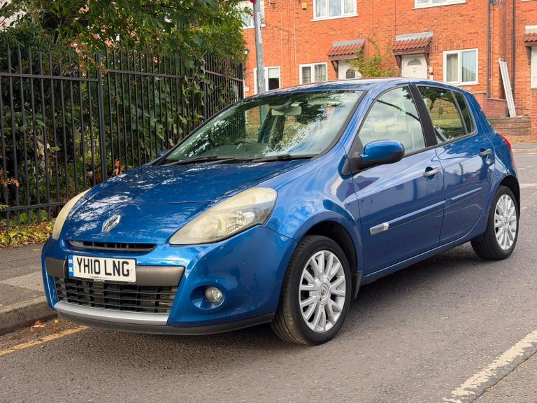 2010 Renault Clio 1.5 dCi Dynamique TomTom Hatchback 5dr Diesel Manual