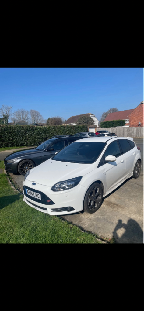 Ford, FOCUS, Hatchback, 2014, Manual, 1999 (cc), 5 doors