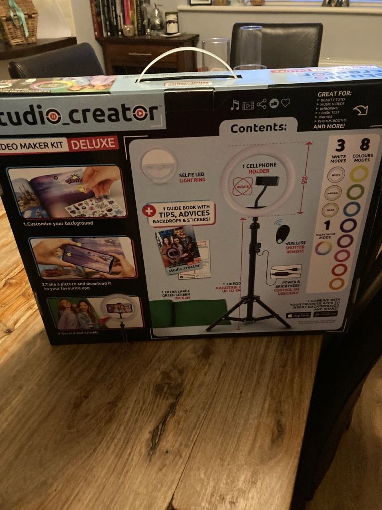 Studio Creator Video Maker Kit for Blogging TikTok Video Maker age 8 - adult