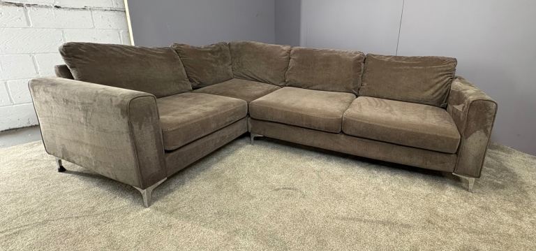 Brown Left-Hand Corner sofa DELIVERY AVAILABLE! 