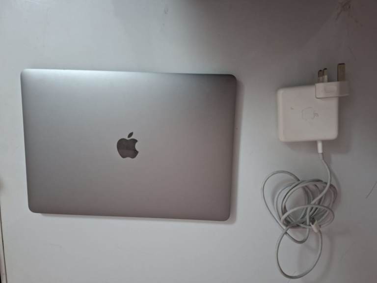 Mac Book Pro 