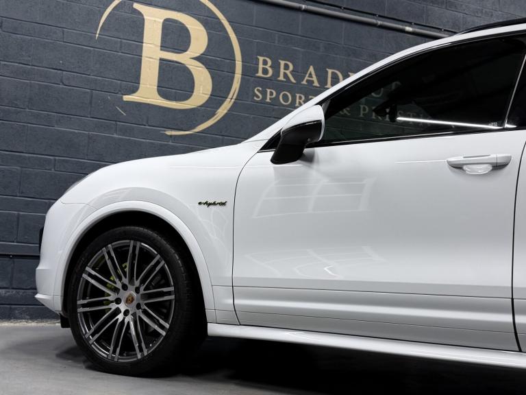 PORSCHE CAYENNE 3.0 V6 E-Hybrid S Platinum Edition 2017