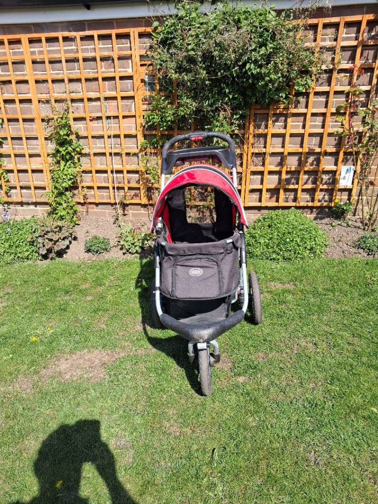 Dog stroller
