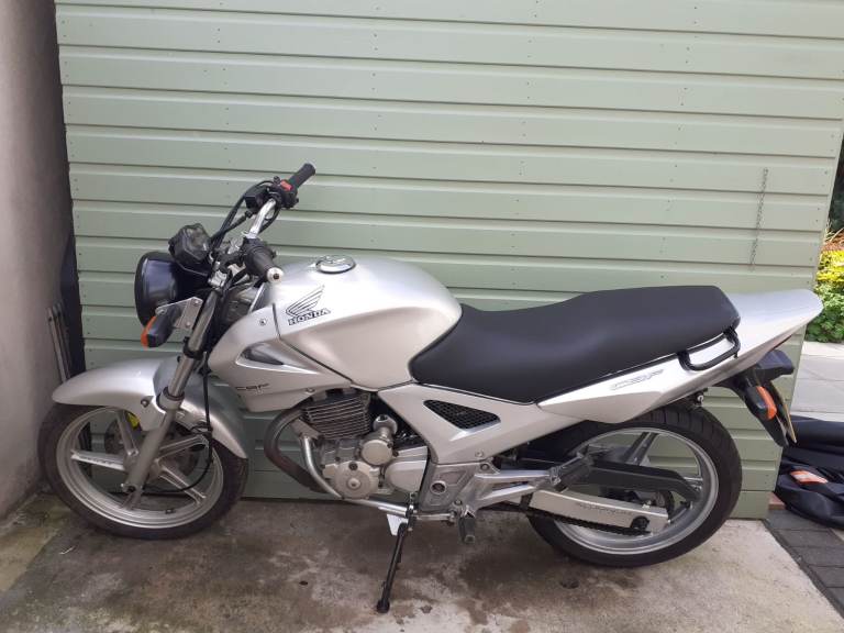 Honda, CBF 249 (cc) 2004