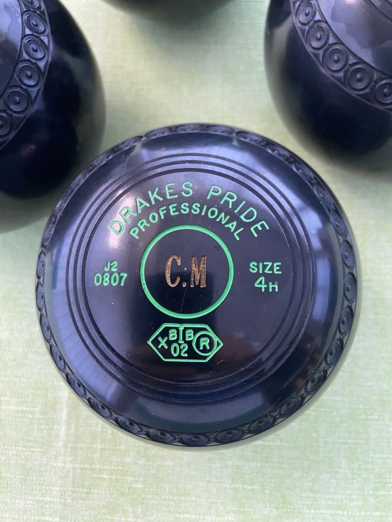 Crown Green Bowls set - Drakes Pride - size 4h