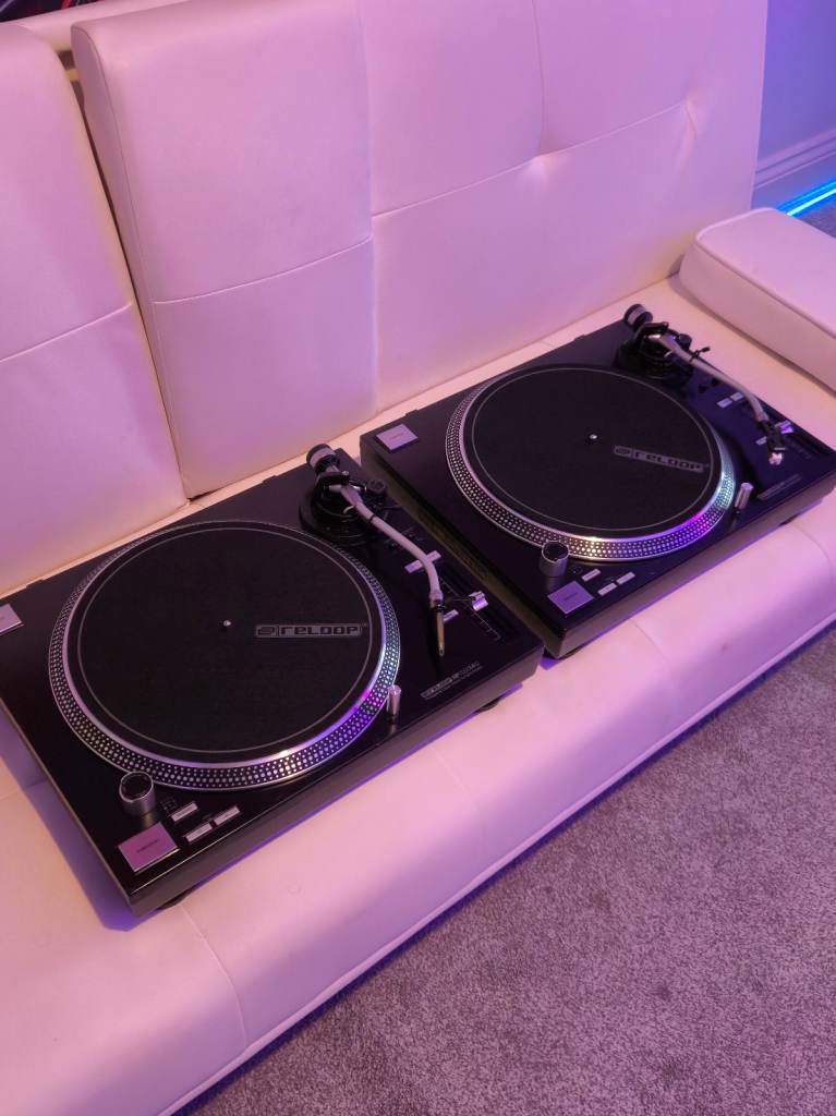 Reloop RP 7000 mk2 Turntables 