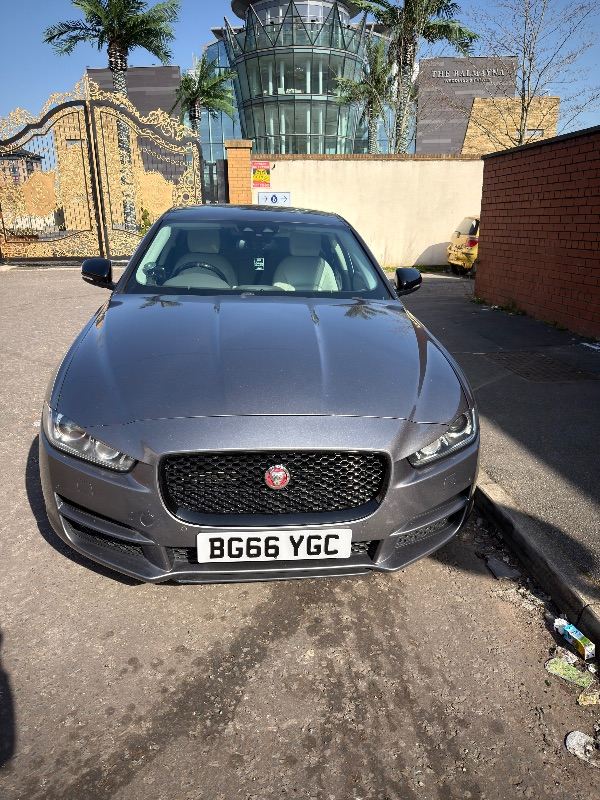 Jaguar XE portfolio 