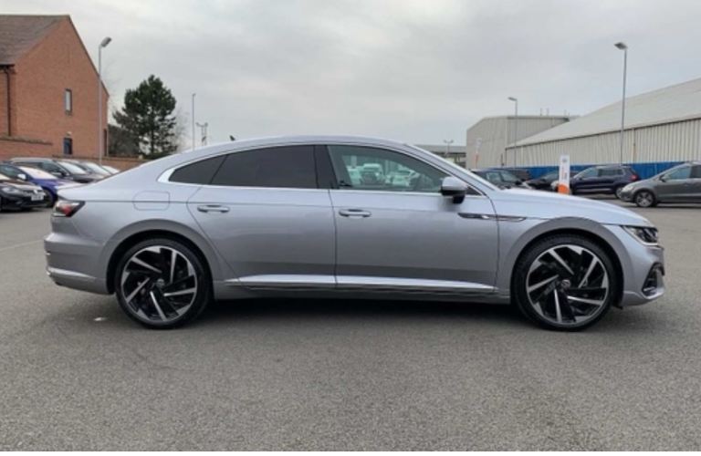 Volkswagen Arteon R-Line (2022)