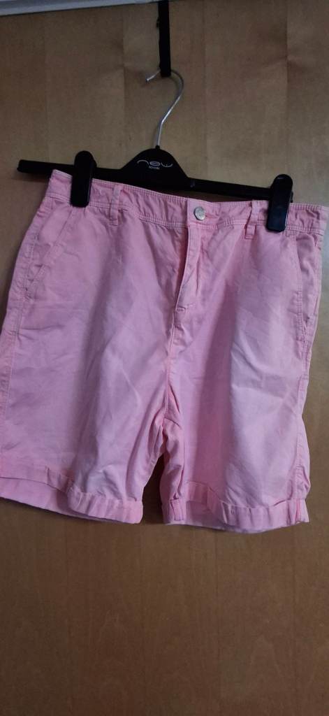 Women's F&F Pink Shorts - Size 8