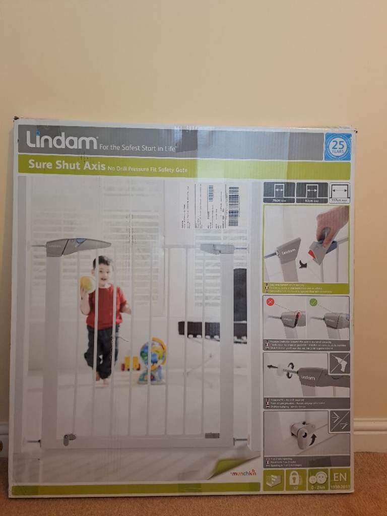 Lindam Sure Shut Axis safety gate