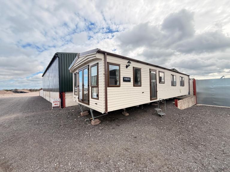 Abi Ambleside 41/13/2 bed 2 bathroom 