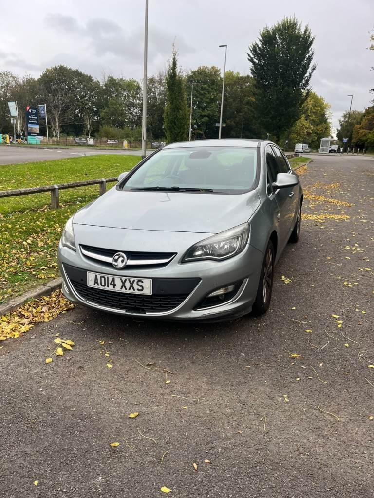 Vauxhall, ASTRA, Hatchback, 2014, Manual, 1956 (cc), 5 doors